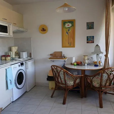 Port Frejus Studio Cabine 100M Des Plages 4 Person Buitenkant foto